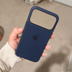 Midnight blue apple 17 pro max case